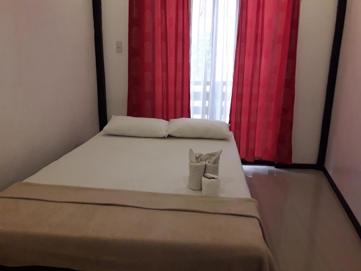 Oyo 718 Socrates Place El Nido Exterior foto
